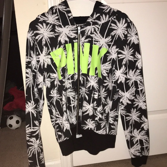 Sweaters - Vs Sweatshirt